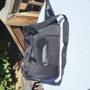 4 side tear-resistant breathable mesh cat or small dog carrier, black, padded